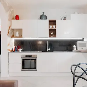 Fall In With Apartment